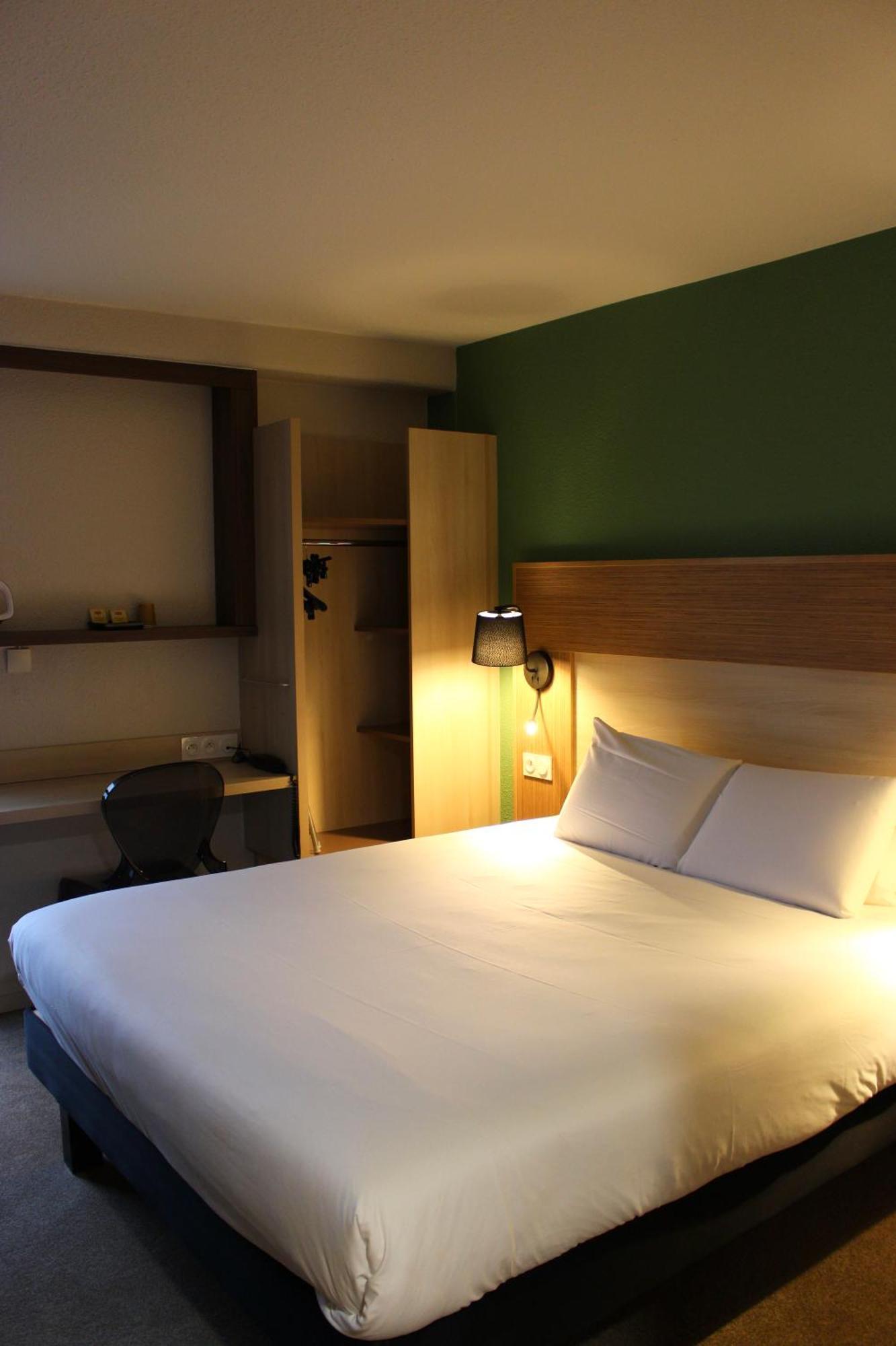 Greet Hotel Dijon Sud Longvic Luaran gambar
