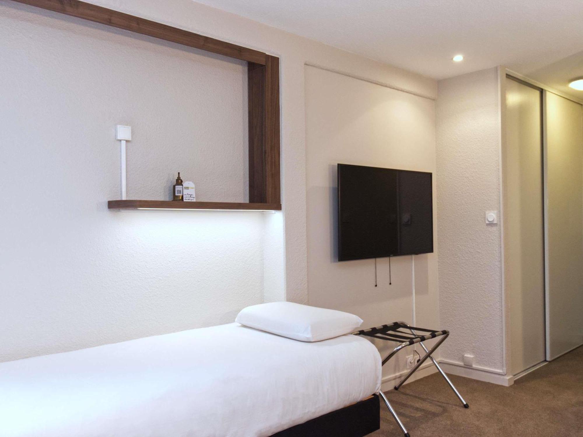 Greet Hotel Dijon Sud Longvic Luaran gambar